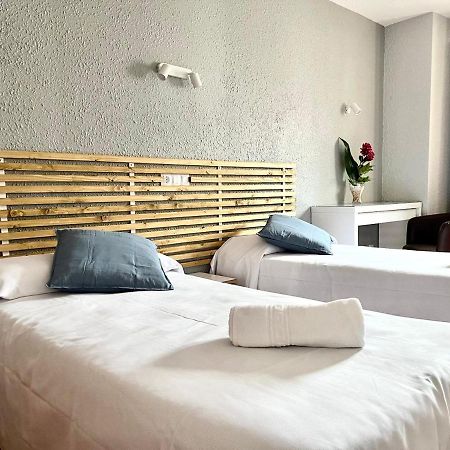 Hotel Acebo Plaza Mayor Хака Екстер'єр фото