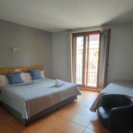 Hotel Acebo Plaza Mayor Хака Екстер'єр фото