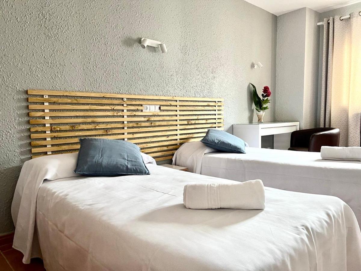 Hotel Acebo Plaza Mayor Хака Екстер'єр фото