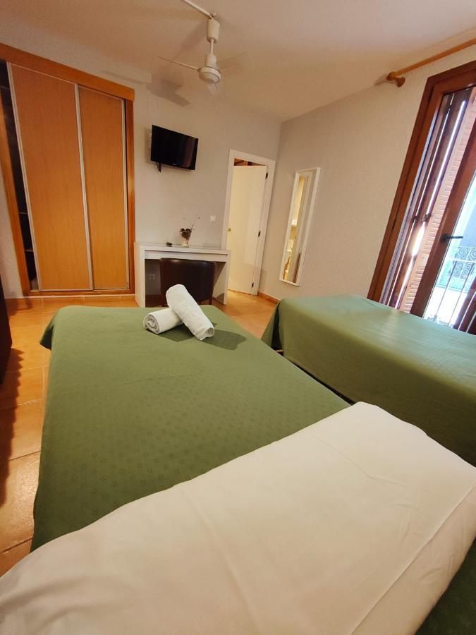 Hotel Acebo Plaza Mayor Хака Екстер'єр фото