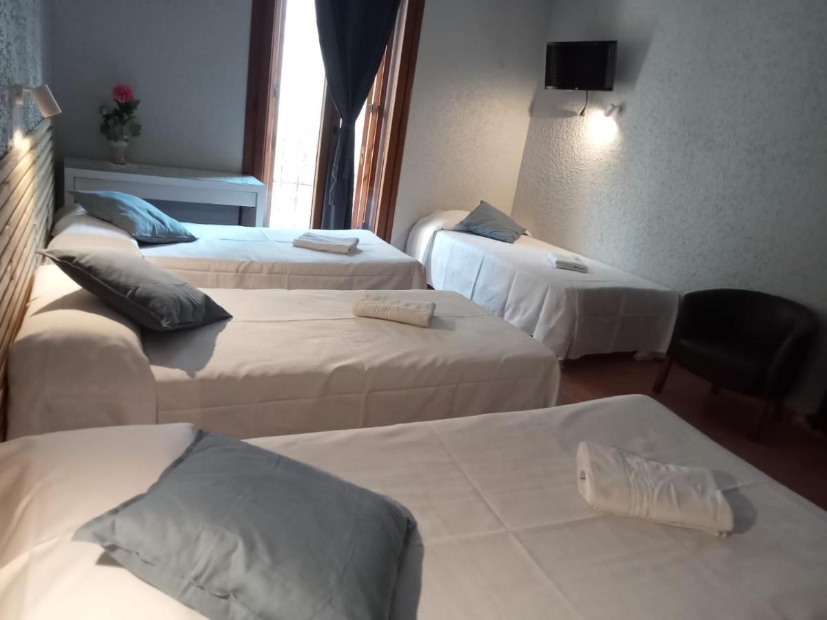 Hotel Acebo Plaza Mayor Хака Екстер'єр фото