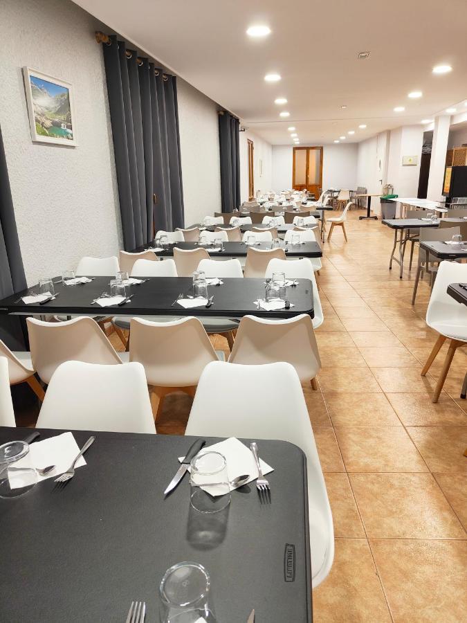 Hotel Acebo Plaza Mayor Хака Екстер'єр фото