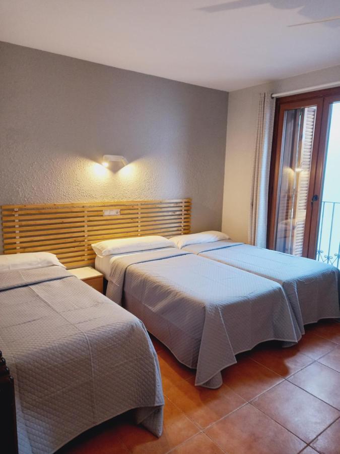 Hotel Acebo Plaza Mayor Хака Екстер'єр фото